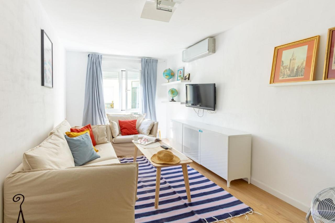 Colours Apartment And Garage Historical Center 4 Pax Sevilla Exteriör bild